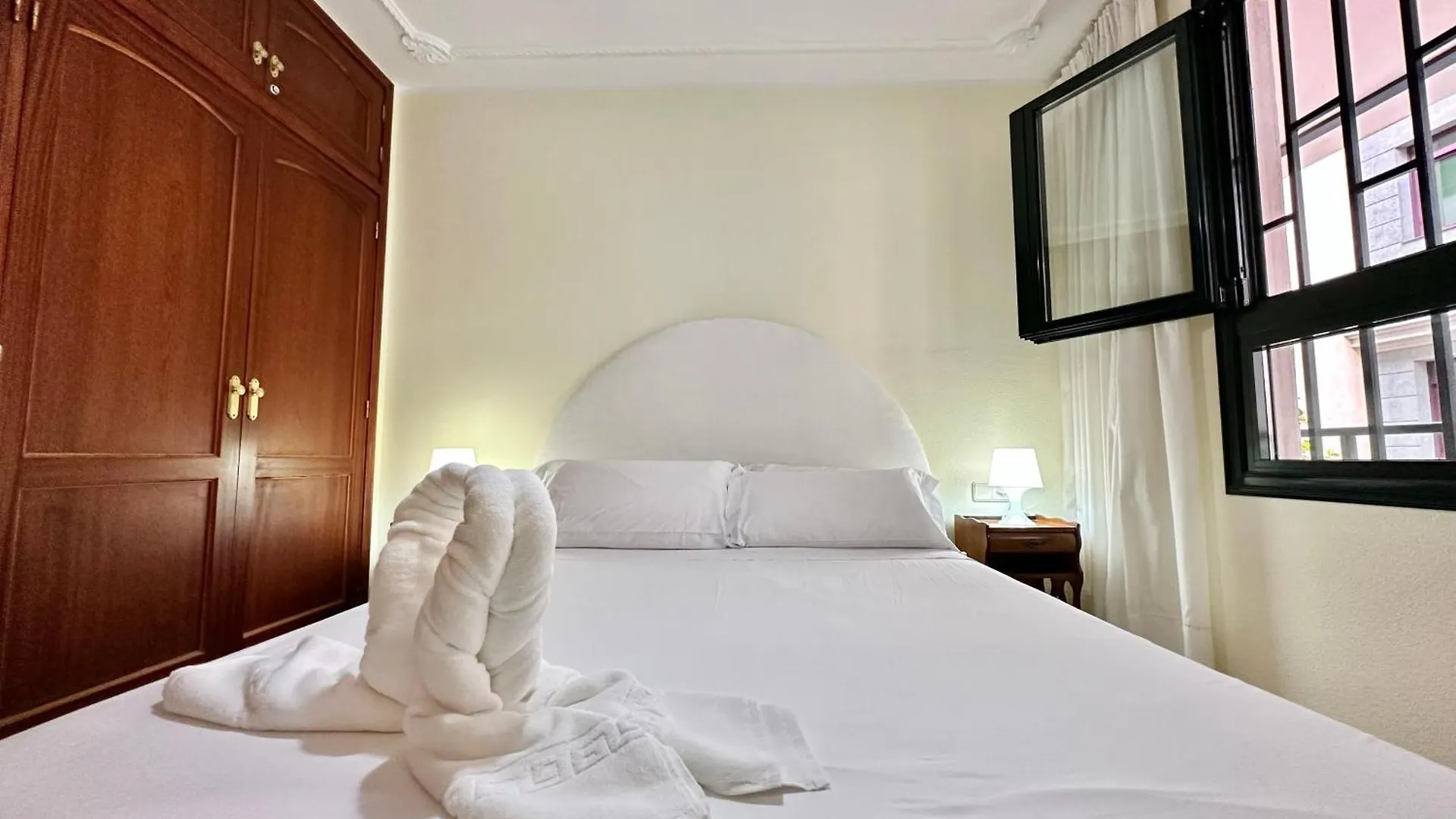 Apartment Fontana Beach Arona